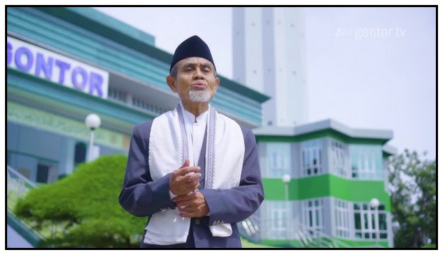 Menjaga Jati Diri Santri