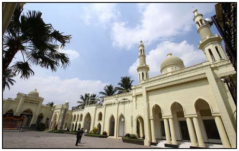 Pesantren Orang Gila di Jawa Timur